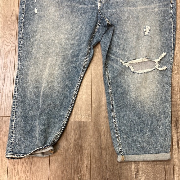 Old Navy size 26 plus size boyfriend mid rise jeans size 26 - Picture 4 of 6
